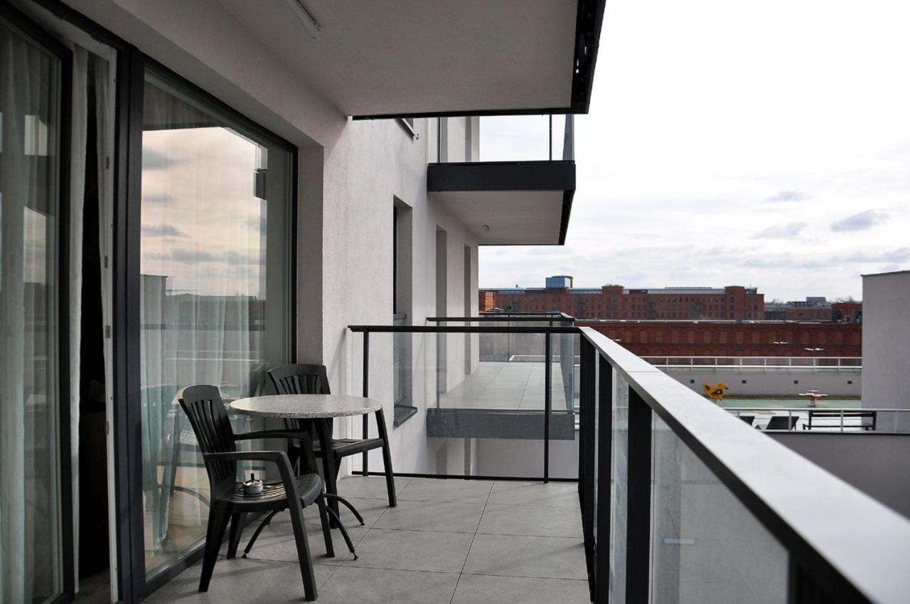 Q Apart Gold- Klimatyzowany 3 Pokojowy Apartament Przy Manufakturze Z Garazem Gratis, Fv วูดช์ ภายนอก รูปภาพ