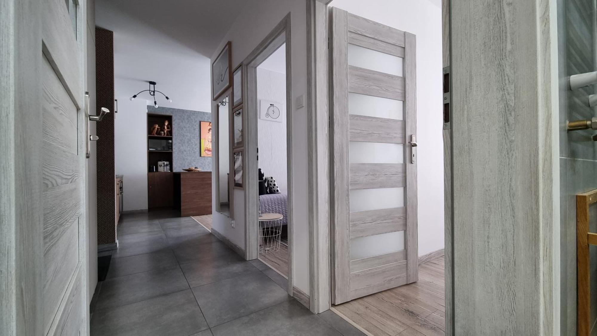 Q Apart Gold- Klimatyzowany 3 Pokojowy Apartament Przy Manufakturze Z Garazem Gratis, Fv วูดช์ ภายนอก รูปภาพ