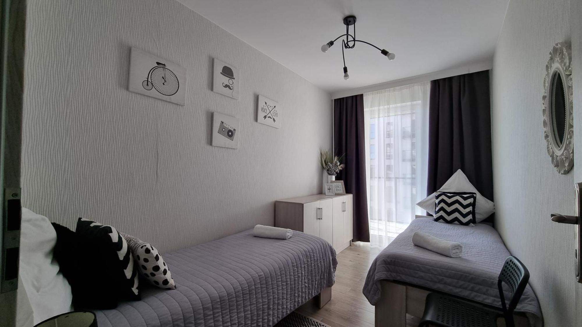 Q Apart Gold- Klimatyzowany 3 Pokojowy Apartament Przy Manufakturze Z Garazem Gratis, Fv วูดช์ ภายนอก รูปภาพ