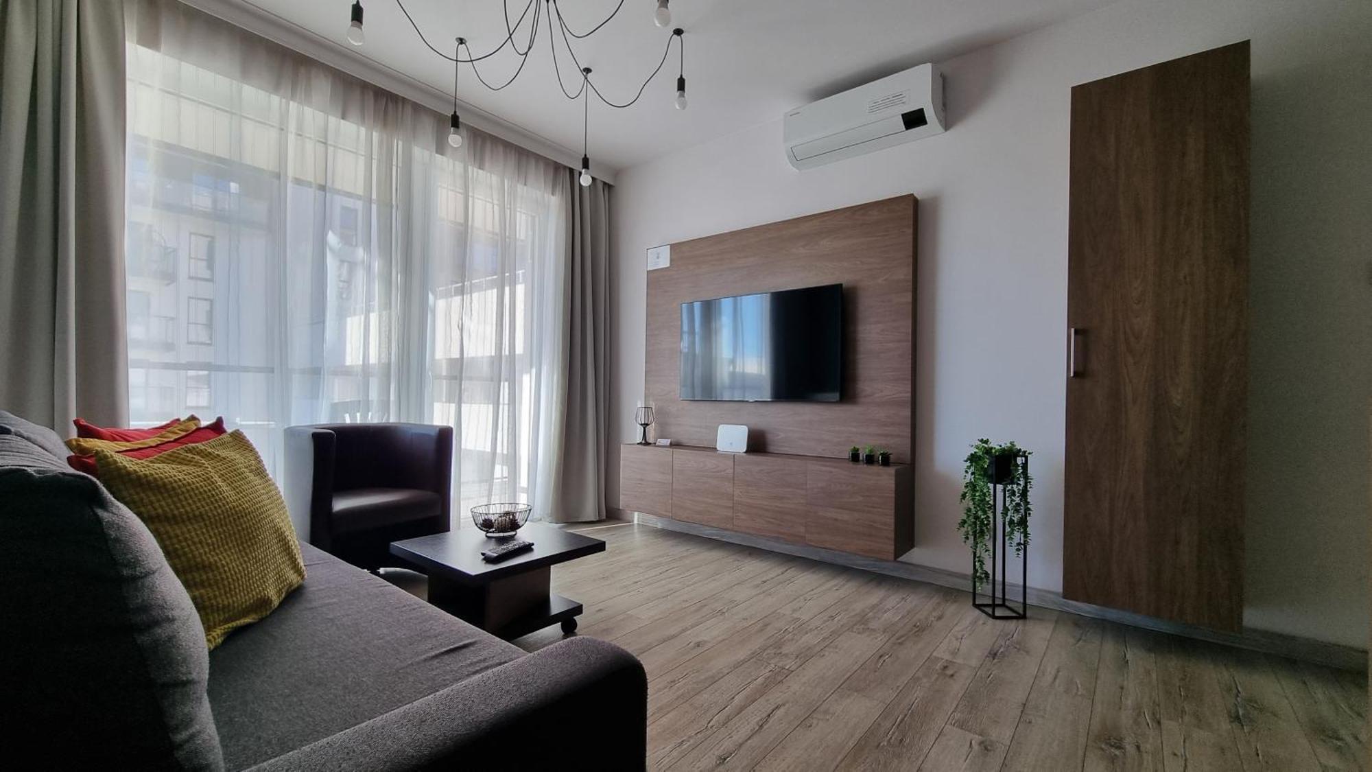 Q Apart Gold- Klimatyzowany 3 Pokojowy Apartament Przy Manufakturze Z Garazem Gratis, Fv วูดช์ ภายนอก รูปภาพ