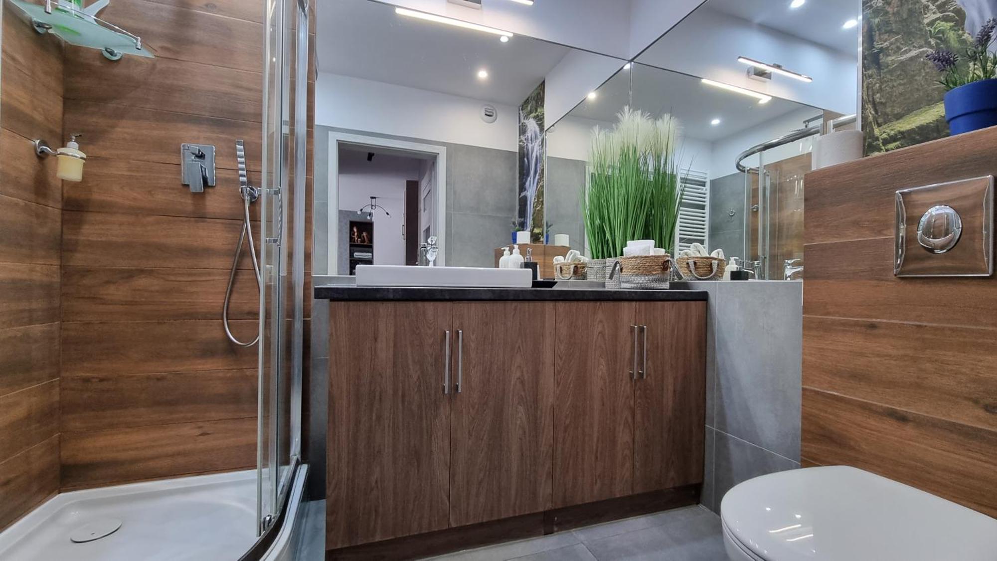 Q Apart Gold- Klimatyzowany 3 Pokojowy Apartament Przy Manufakturze Z Garazem Gratis, Fv วูดช์ ภายนอก รูปภาพ